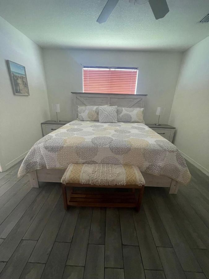 הומסטד Tranquility Close To Paradise 5Minutes From Black Point Marina מראה חיצוני תמונה